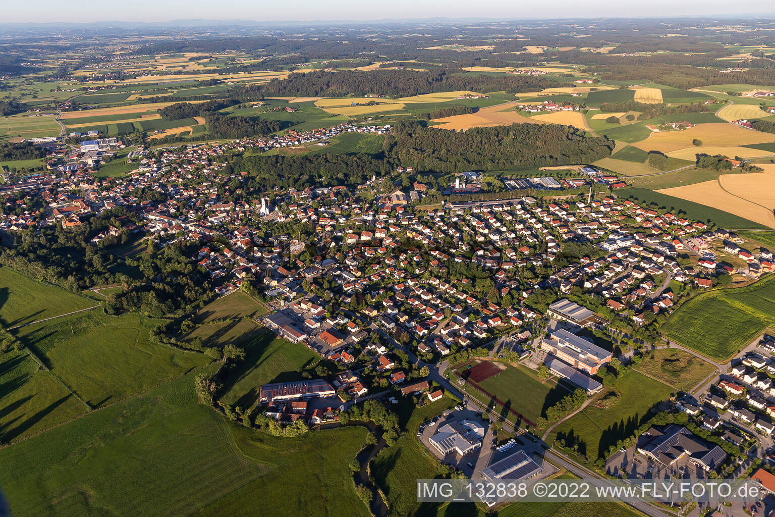 Luftaufnahme von Arnstorf im Bundesland Bayern, Deutschland