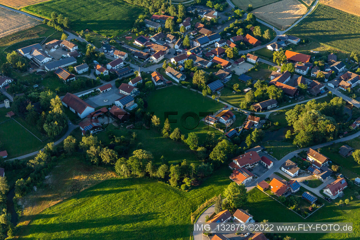 Luftbild von Schmiedorf in Roßbach im Bundesland Bayern, Deutschland