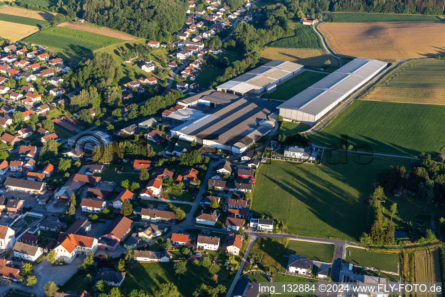 Konservenfabrik Eggerstorfer GmbH in Roßbach im Bundesland Bayern, Deutschland