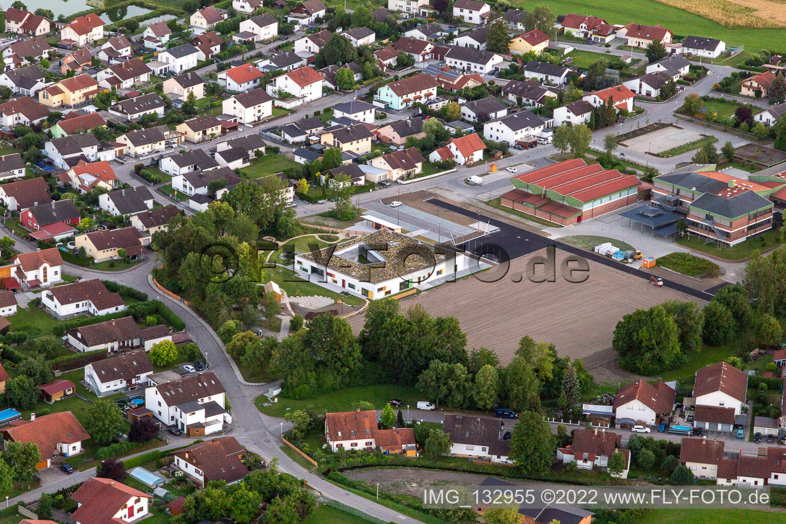 Hans-Carossa-Grund- und Mittelschule in Pilsting im Bundesland Bayern, Deutschland