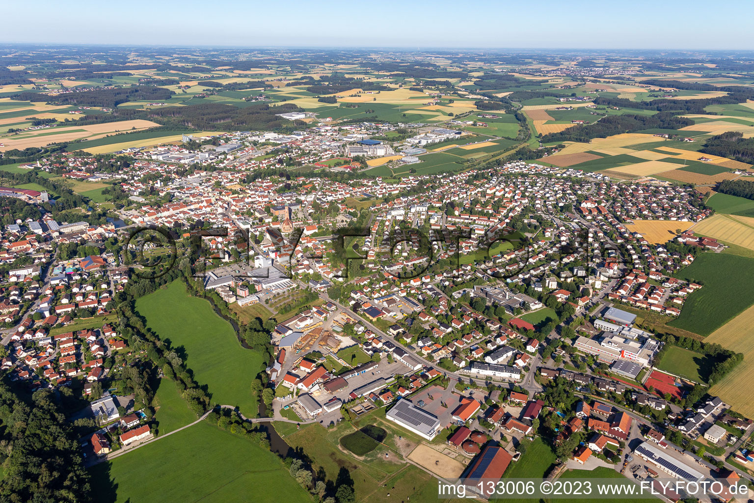 Luftbild von Vilsbiburg im Bundesland Bayern, Deutschland