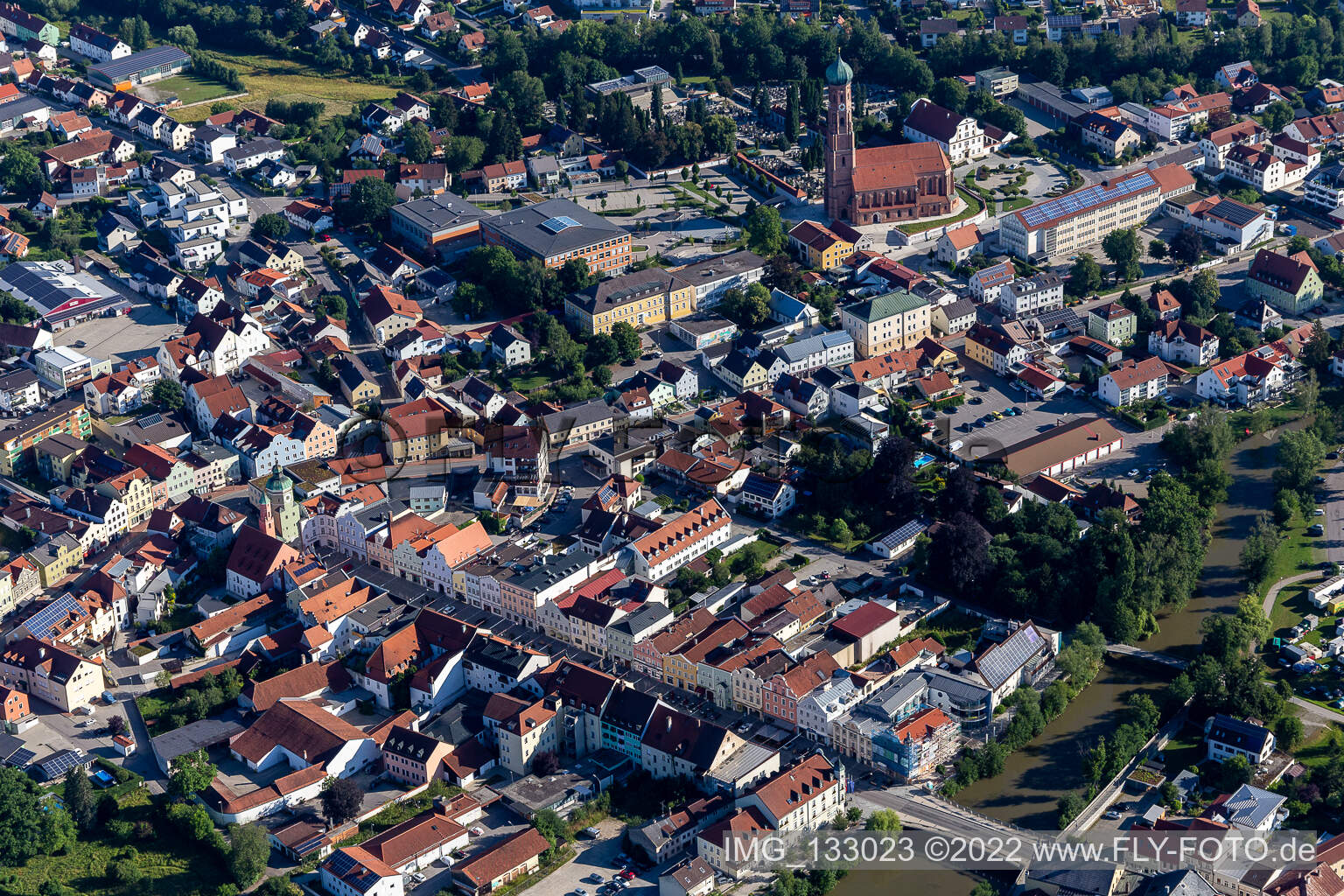 Luftaufnahme von Vilsbiburg im Bundesland Bayern, Deutschland