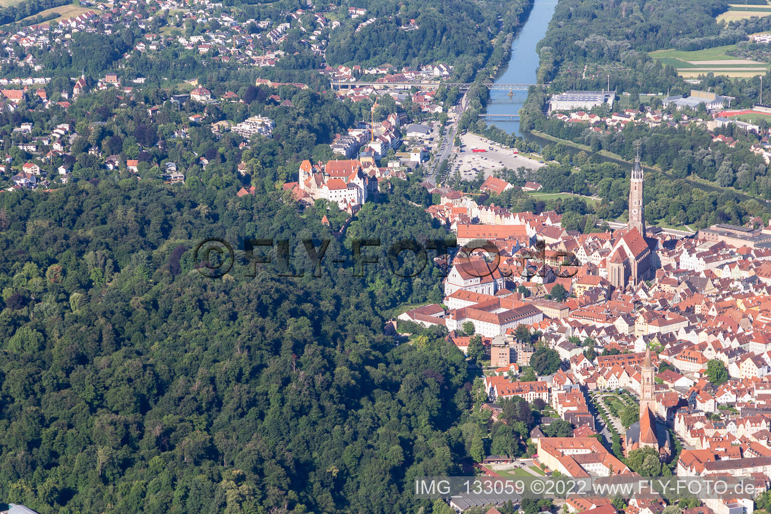 Luftaufnahme von Altstadt Landshut im Bundesland Bayern, Deutschland