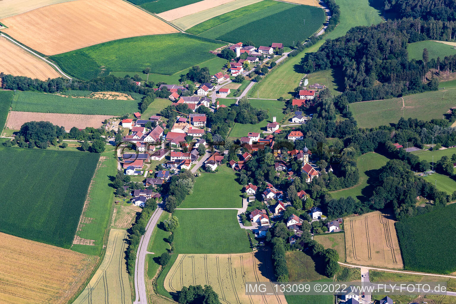 Luftbild von Oberglaim in Ergolding im Bundesland Bayern, Deutschland