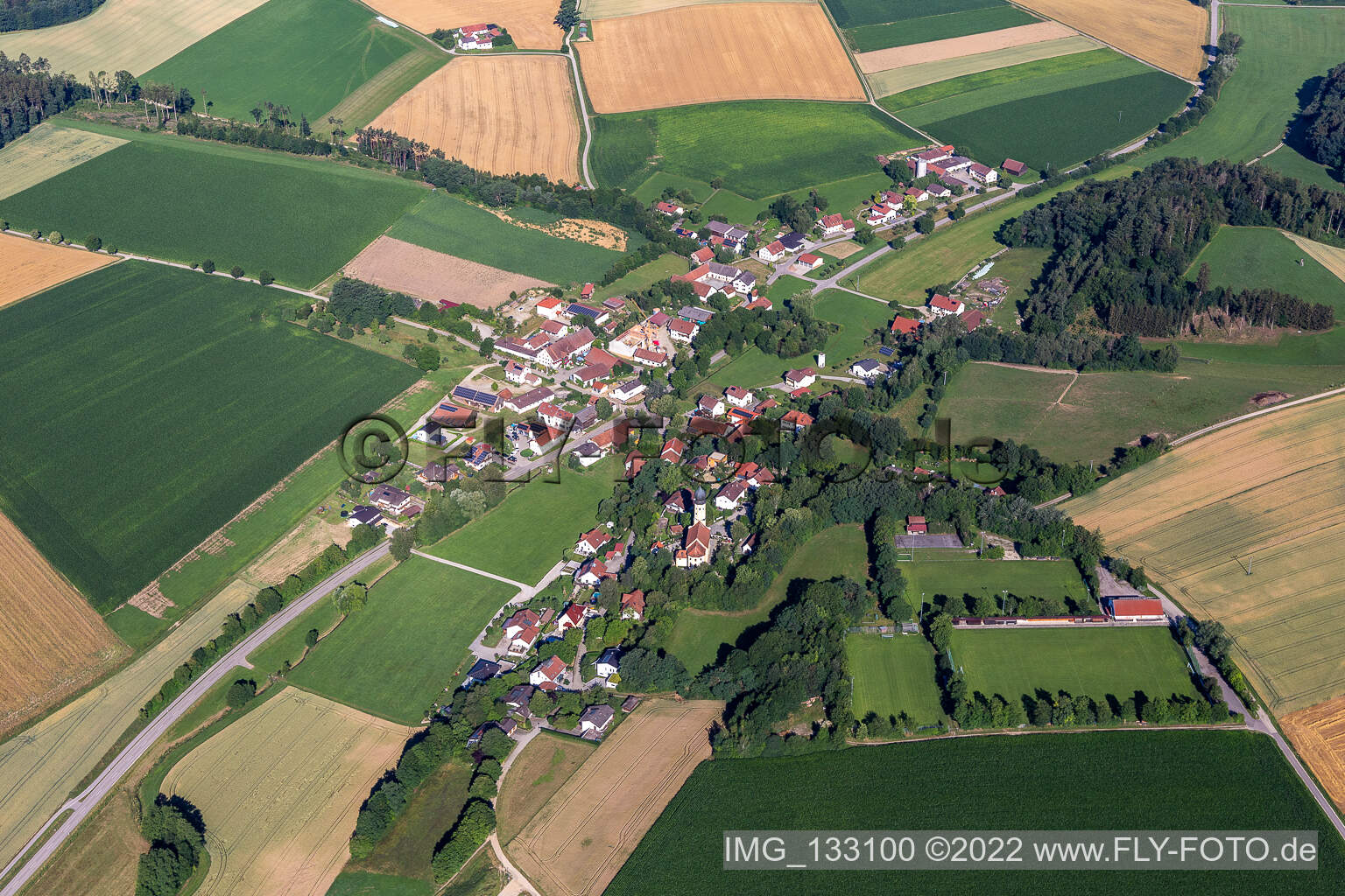 Luftaufnahme von Oberglaim in Ergolding im Bundesland Bayern, Deutschland