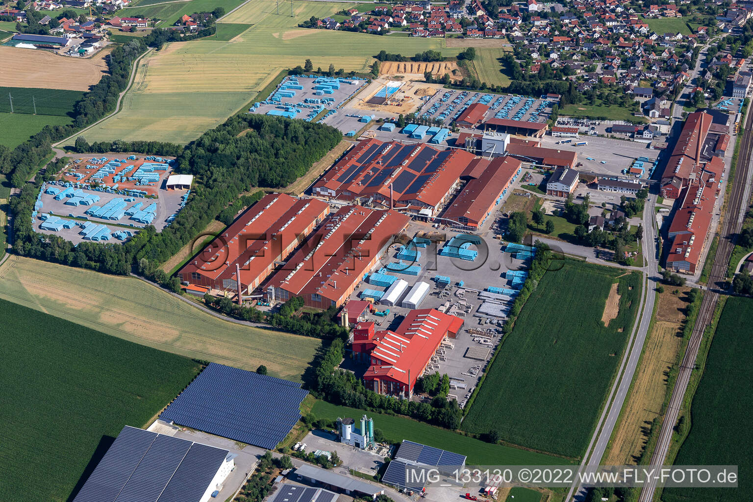 Gewerbegebiet Neufahrn-Süd mit ERLUS AG in Ergoldsbach im Bundesland Bayern, Deutschland