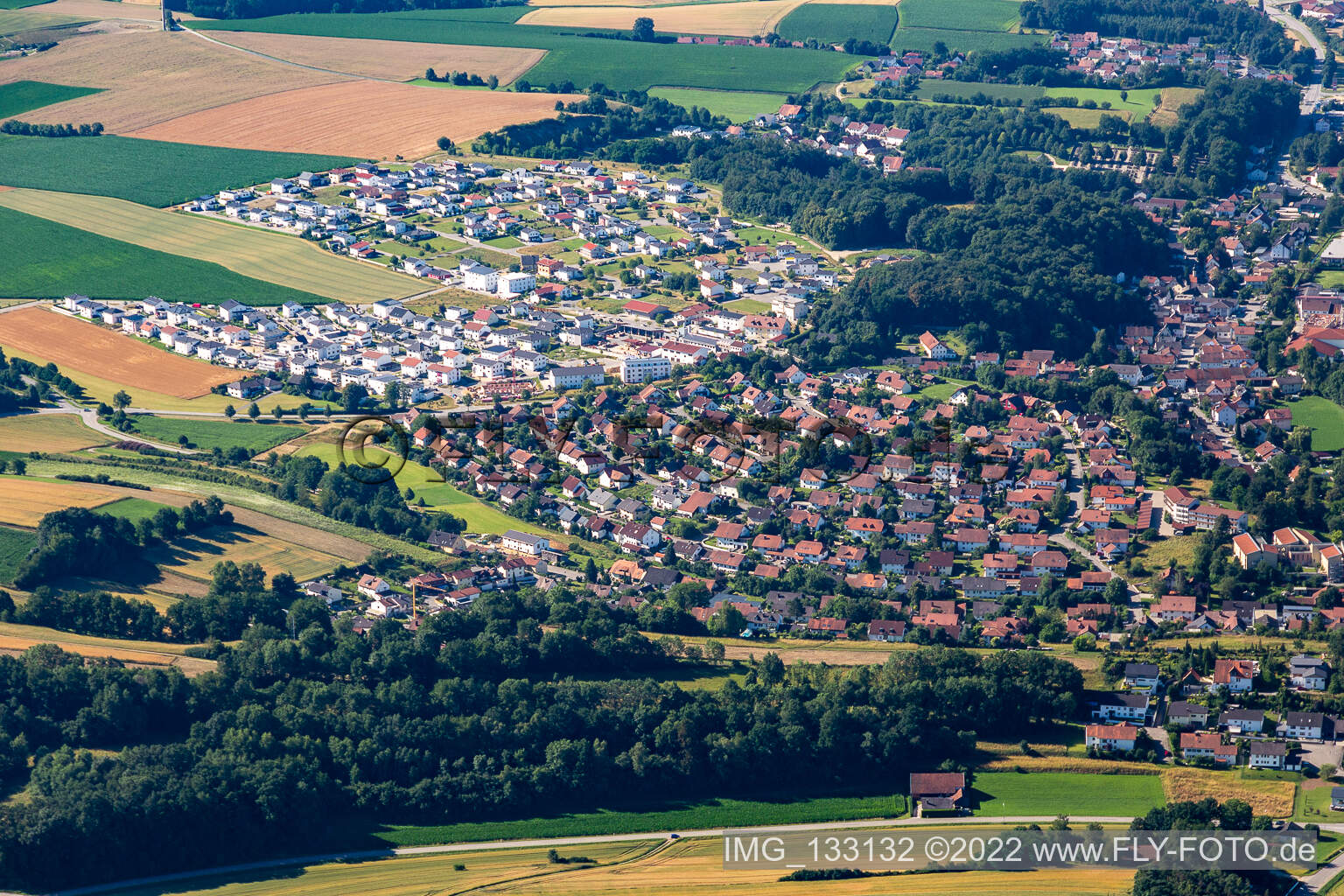 Luftbild von Ergoldsbach im Bundesland Bayern, Deutschland