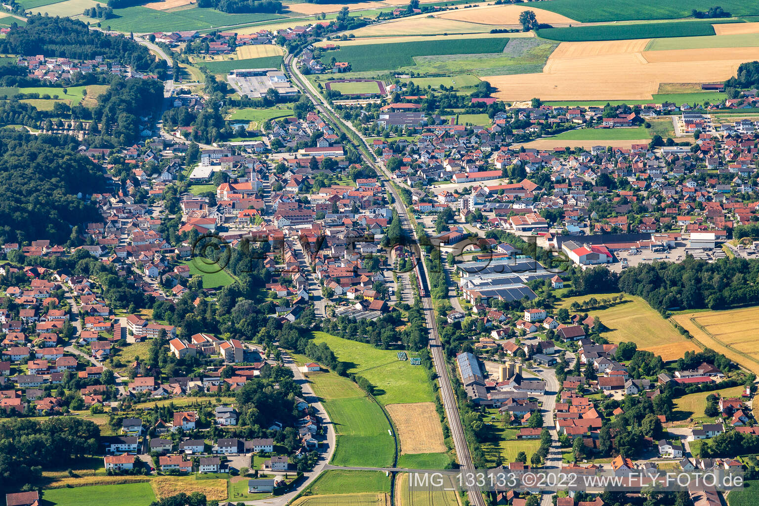Luftaufnahme von Ergoldsbach im Bundesland Bayern, Deutschland
