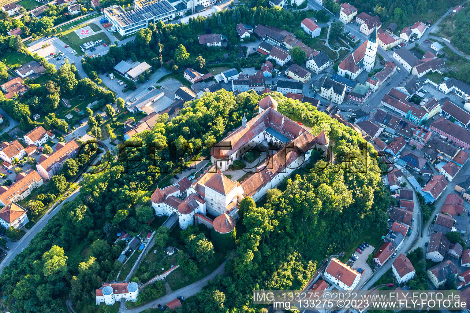 Pro Seniore Schloss Wörth in Wörth an der Donau im Bundesland Bayern, Deutschland vom Flugzeug aus