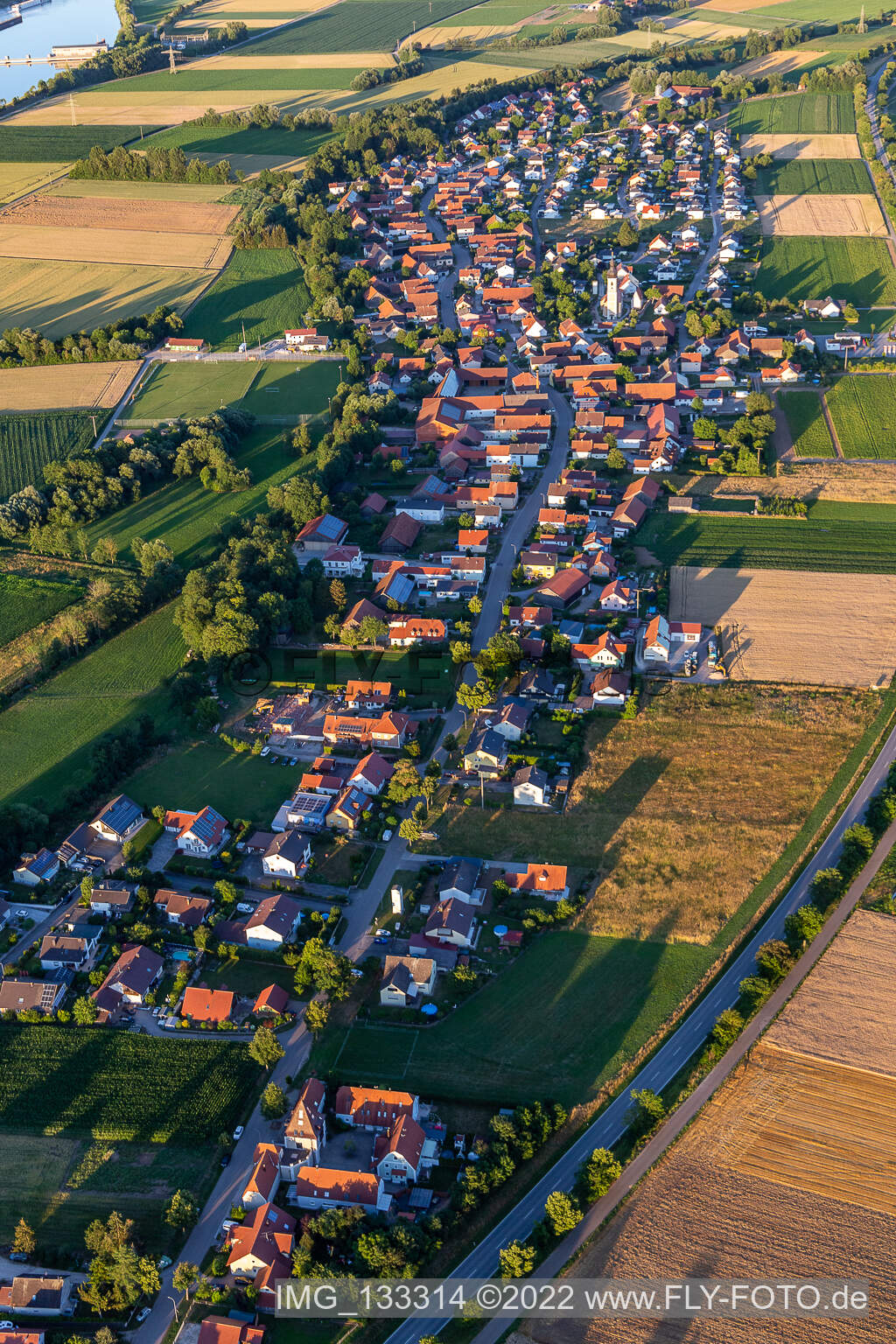 Luftaufnahme von Geisling in Pfatter im Bundesland Bayern, Deutschland
