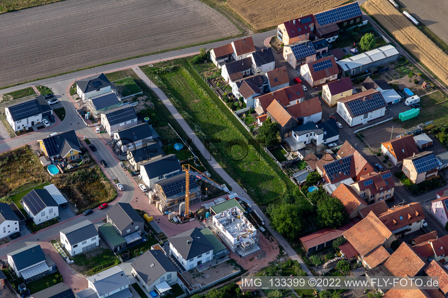 Luftbild von Neubaugebiet Im Sandblatt in Hatzenbühl im Bundesland Rheinland-Pfalz, Deutschland