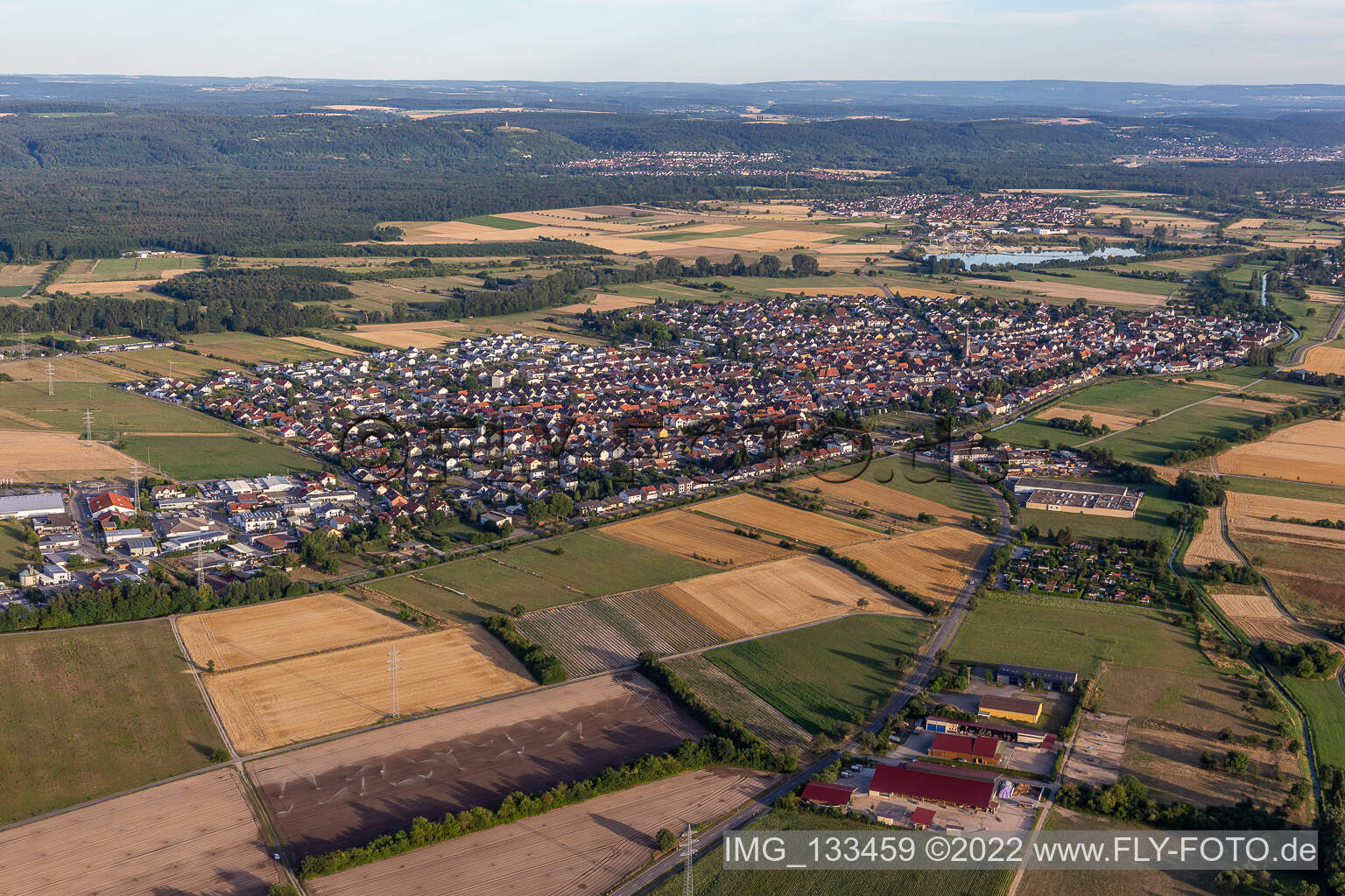 Ortsteil Neuthard in Karlsdorf-Neuthard im Bundesland Baden-Württemberg, Deutschland aus der Luft