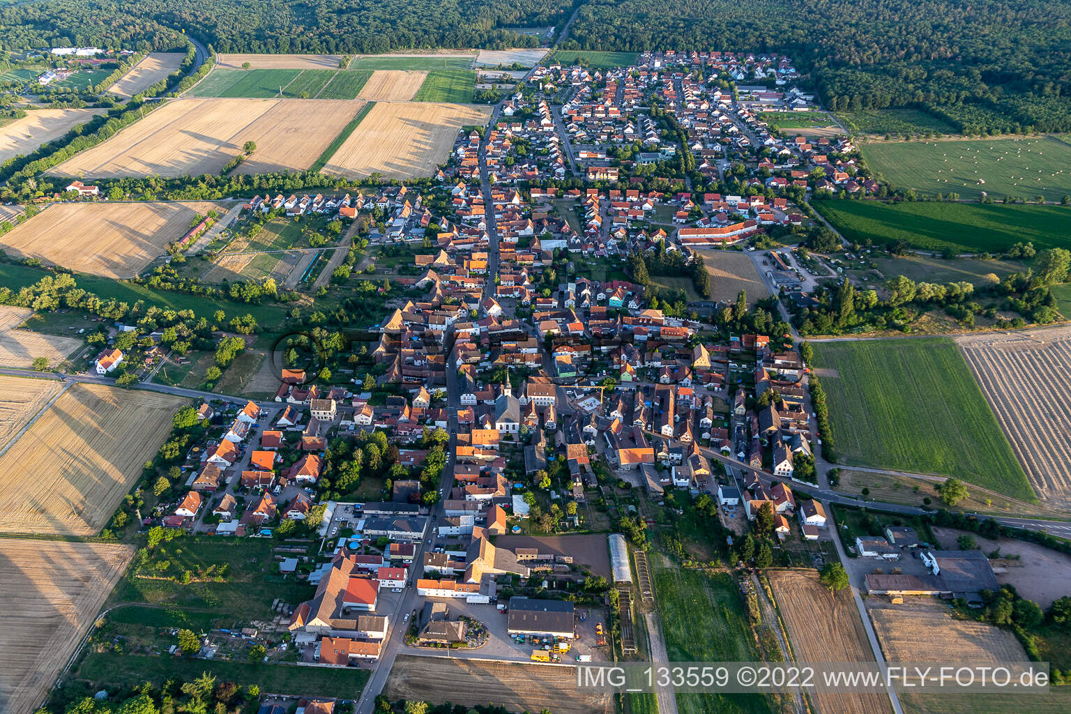 Drohnenaufname von Westheim im Bundesland Rheinland-Pfalz, Deutschland