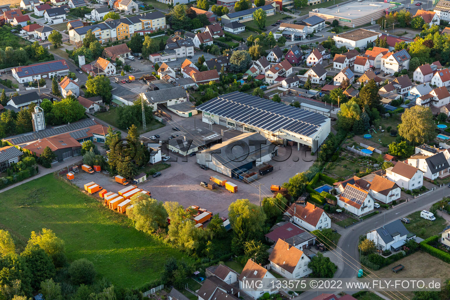 Luftbild von Kasper Wohndesign-Outlet GmbH in Lustadt im Bundesland Rheinland-Pfalz, Deutschland