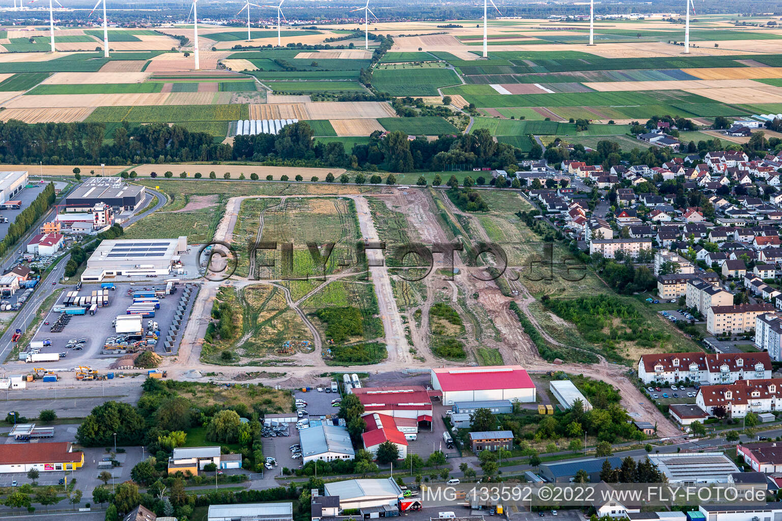 Gewerbepark Interpark Erweiterungsfläche in Offenbach an der Queich im Bundesland Rheinland-Pfalz, Deutschland