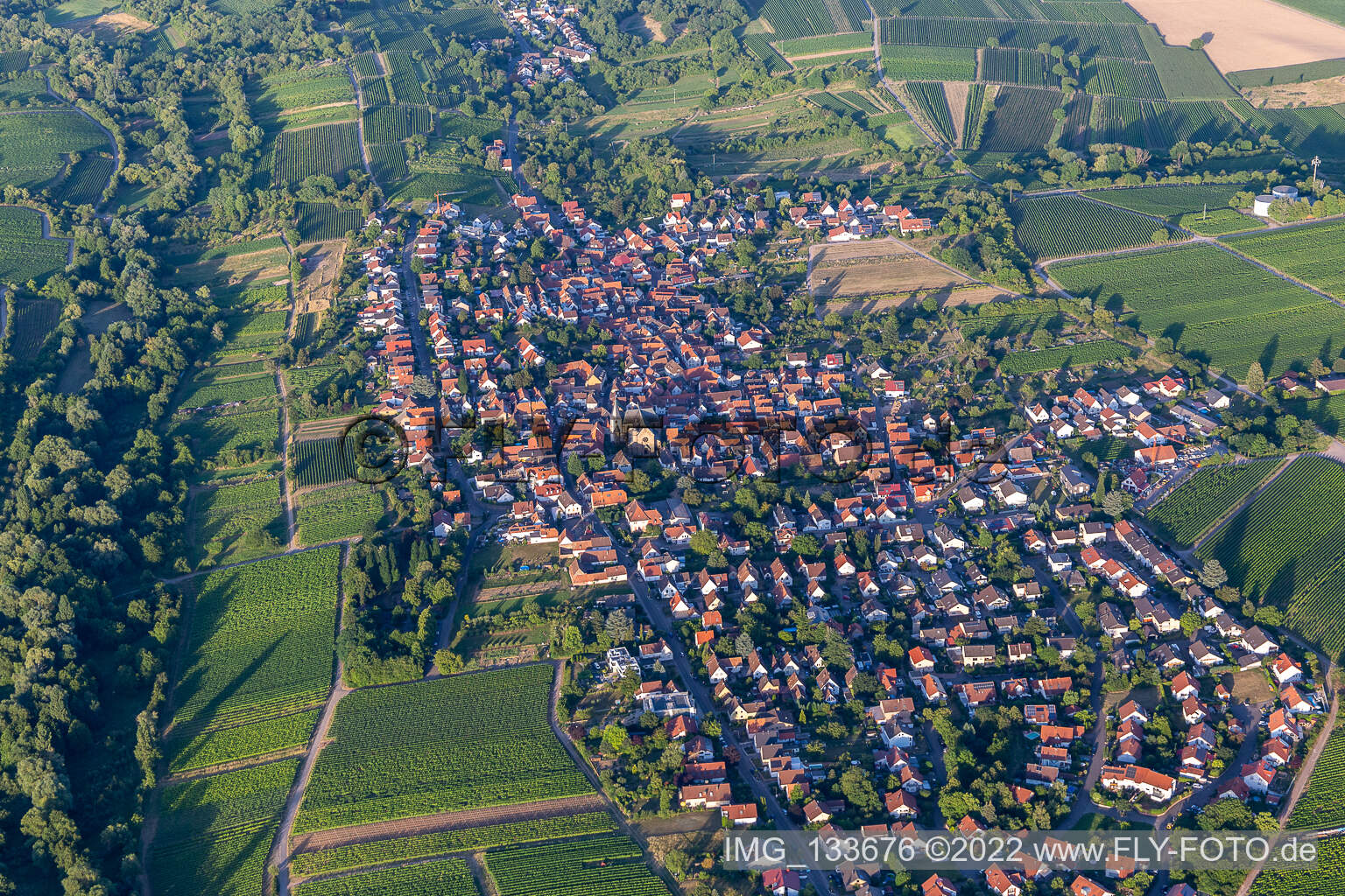 Luftaufnahme von Ortsteil Arzheim in Landau in der Pfalz im Bundesland Rheinland-Pfalz, Deutschland