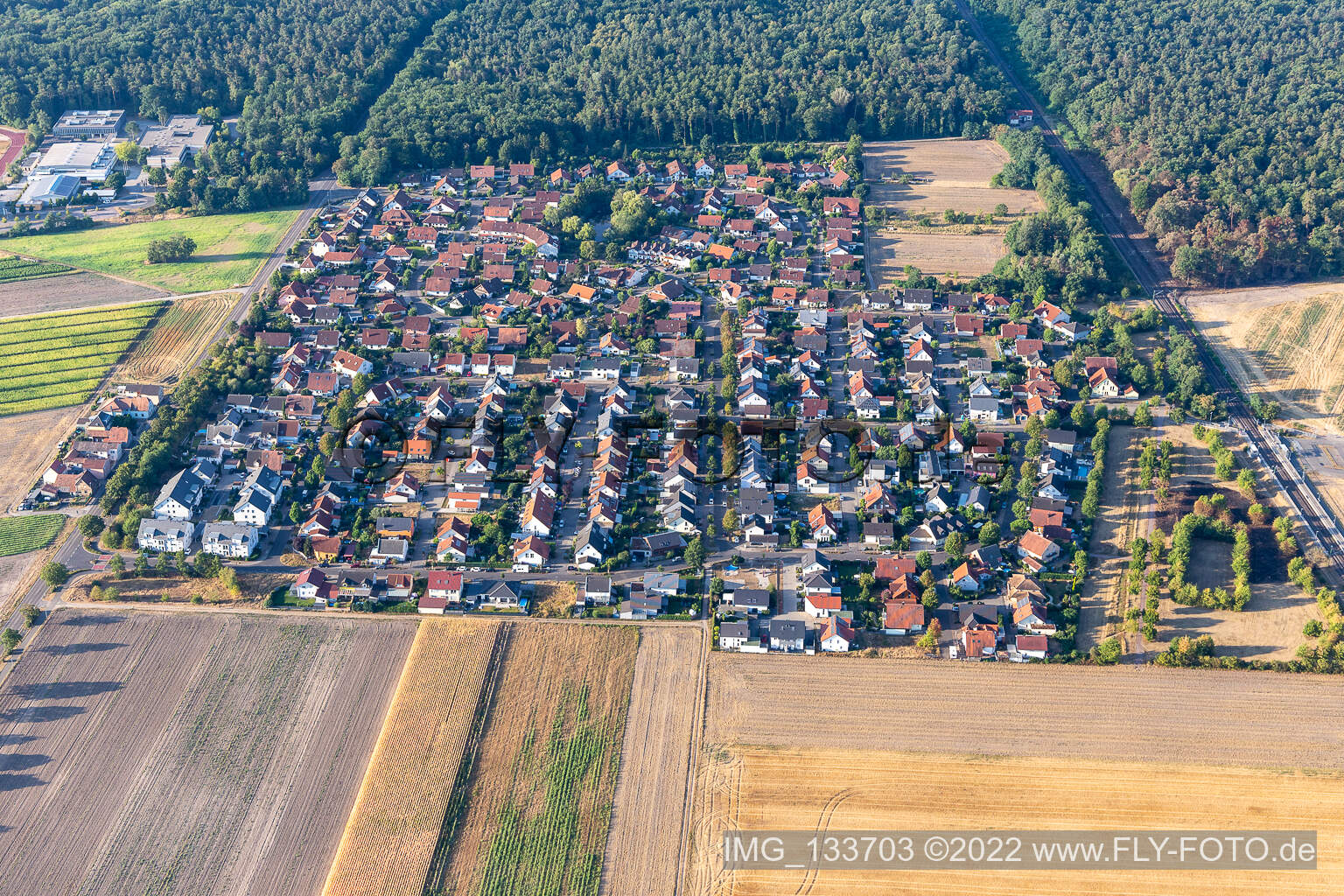 Luftaufnahme von An den Tongruben in Rheinzabern im Bundesland Rheinland-Pfalz, Deutschland