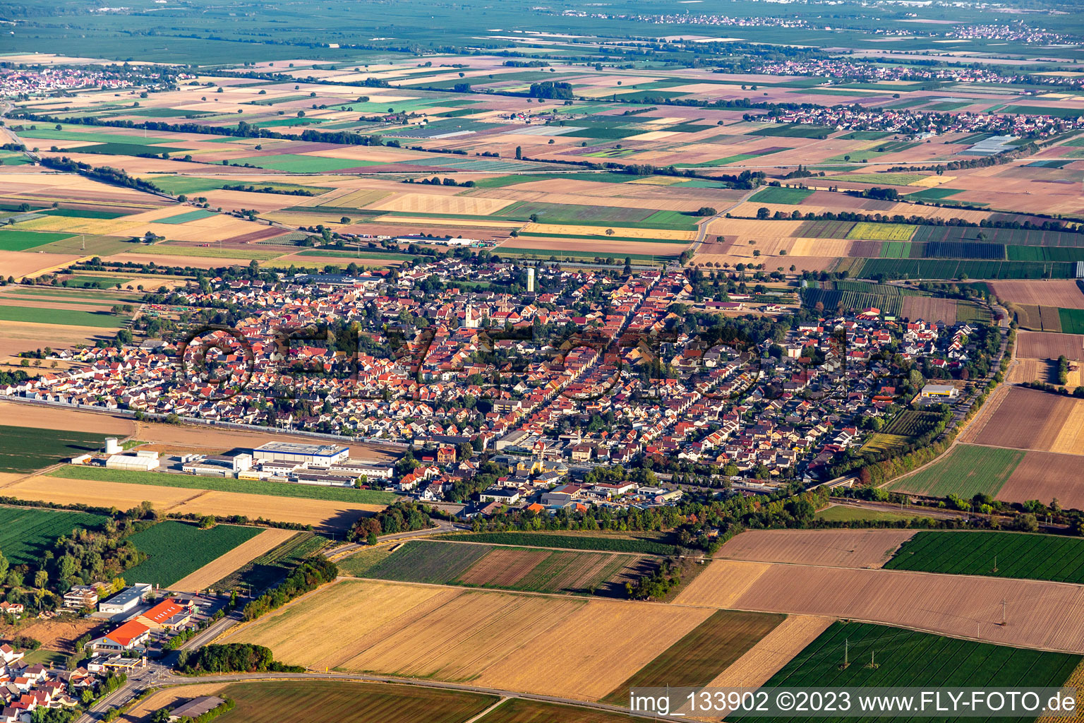 Luftbild von Ortsteil Böhl in Böhl-Iggelheim im Bundesland Rheinland-Pfalz, Deutschland