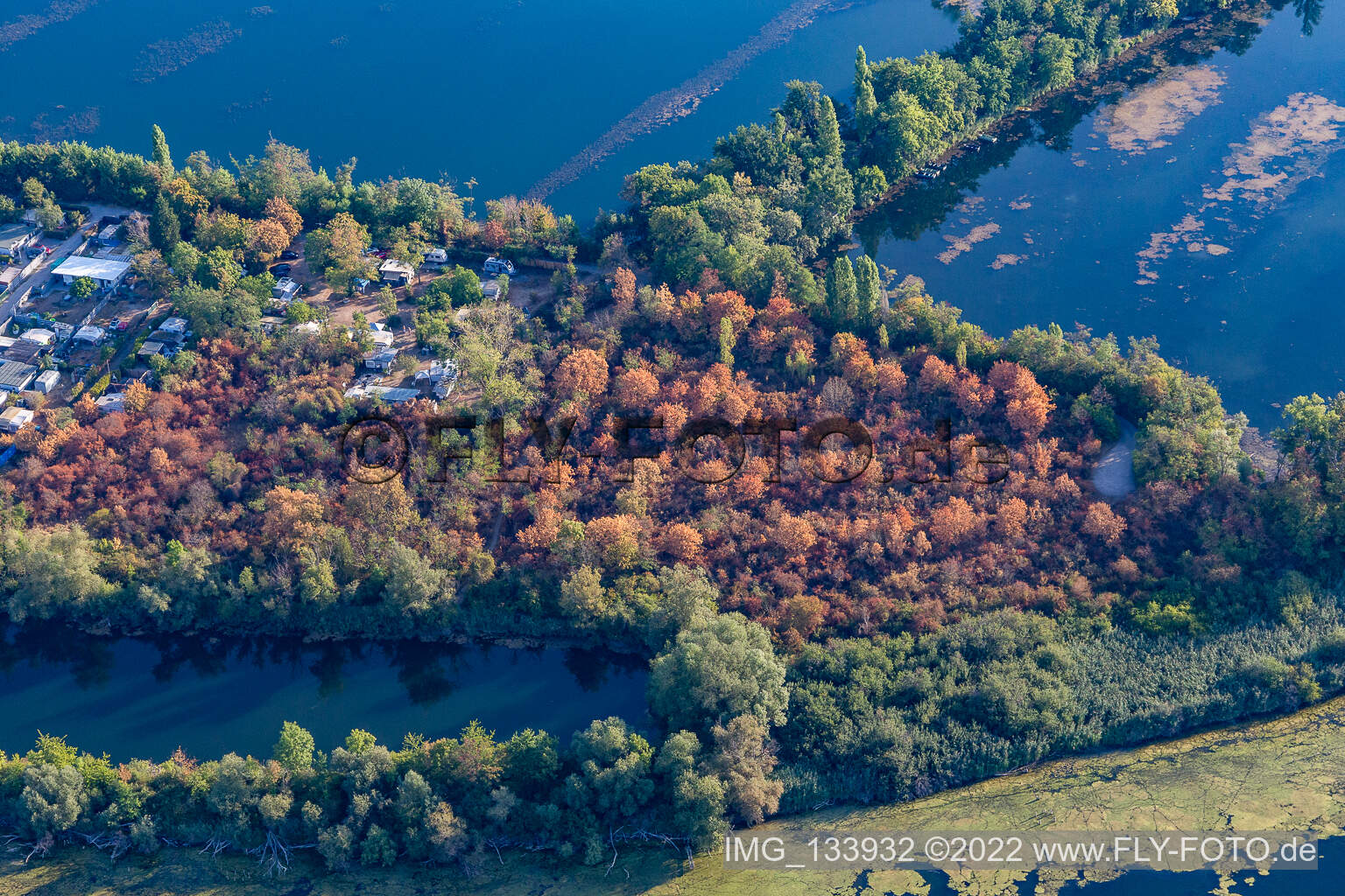 Luftbild von Naherholungsgebiet Blaue Adria in Altrip im Bundesland Rheinland-Pfalz, Deutschland