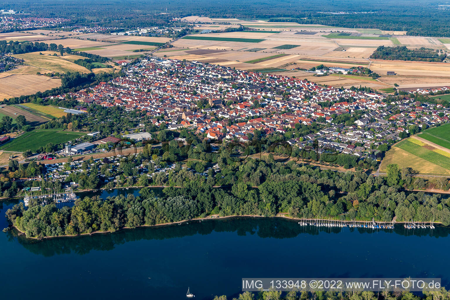 Luftbild von Otterstadt im Bundesland Rheinland-Pfalz, Deutschland
