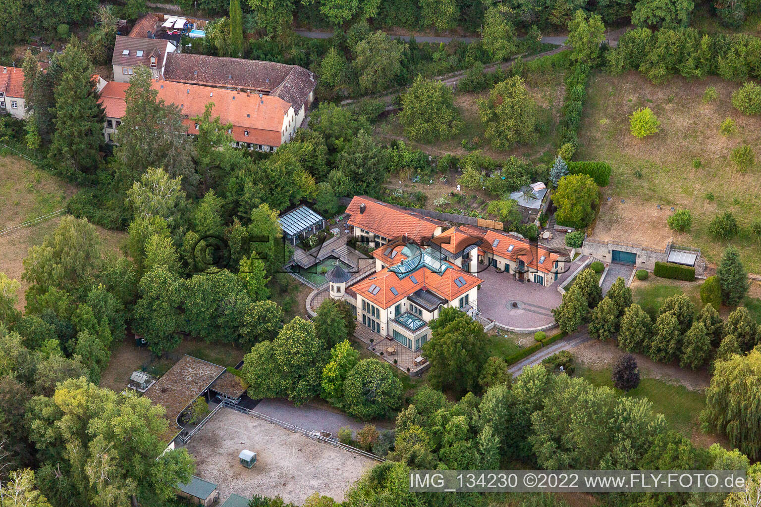 Luftbild von Villa am Hainbach in Gleisweiler im Bundesland Rheinland-Pfalz, Deutschland