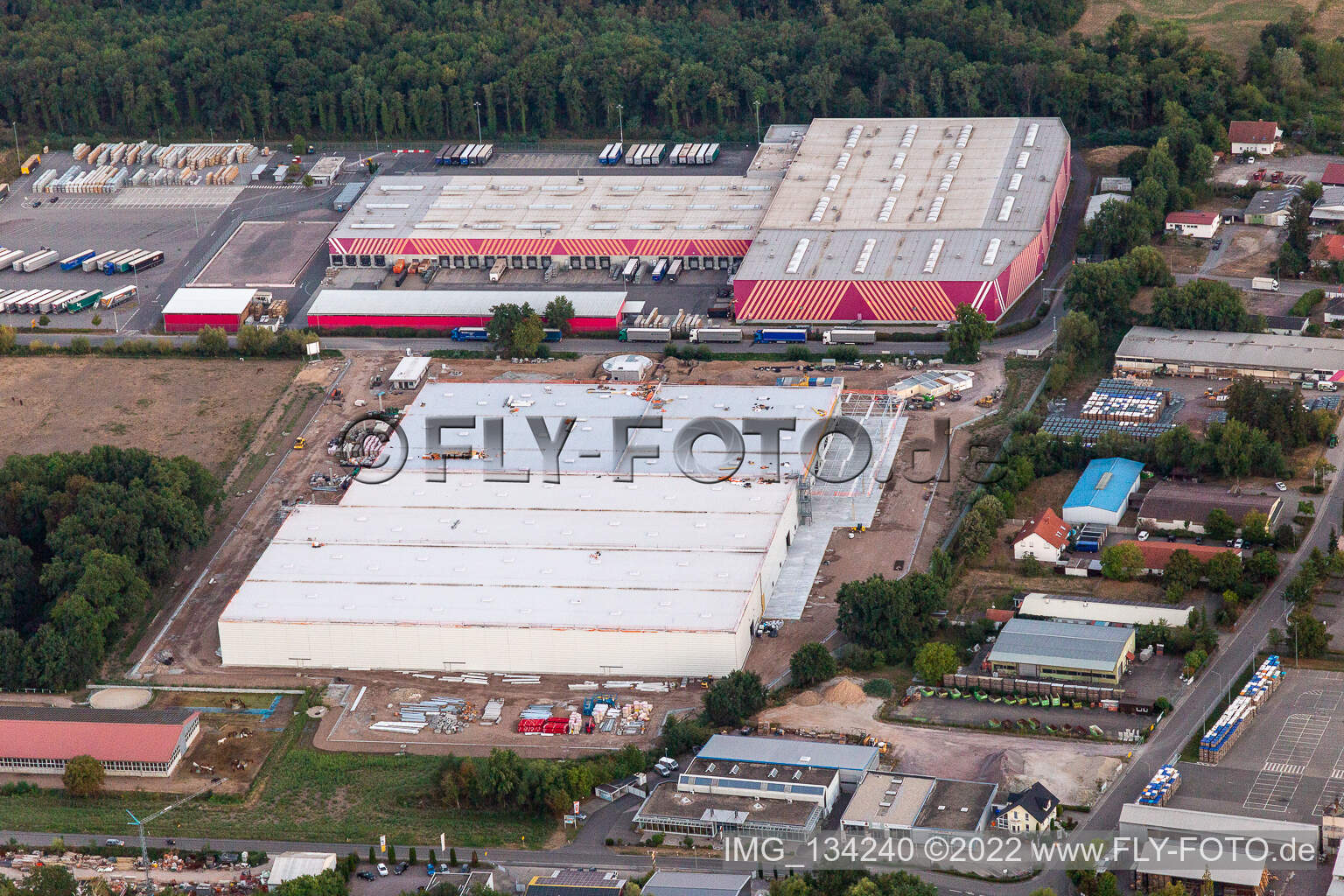 Neubau Hornbach Logistikzentrum Essingen im Bundesland Rheinland-Pfalz, Deutschland