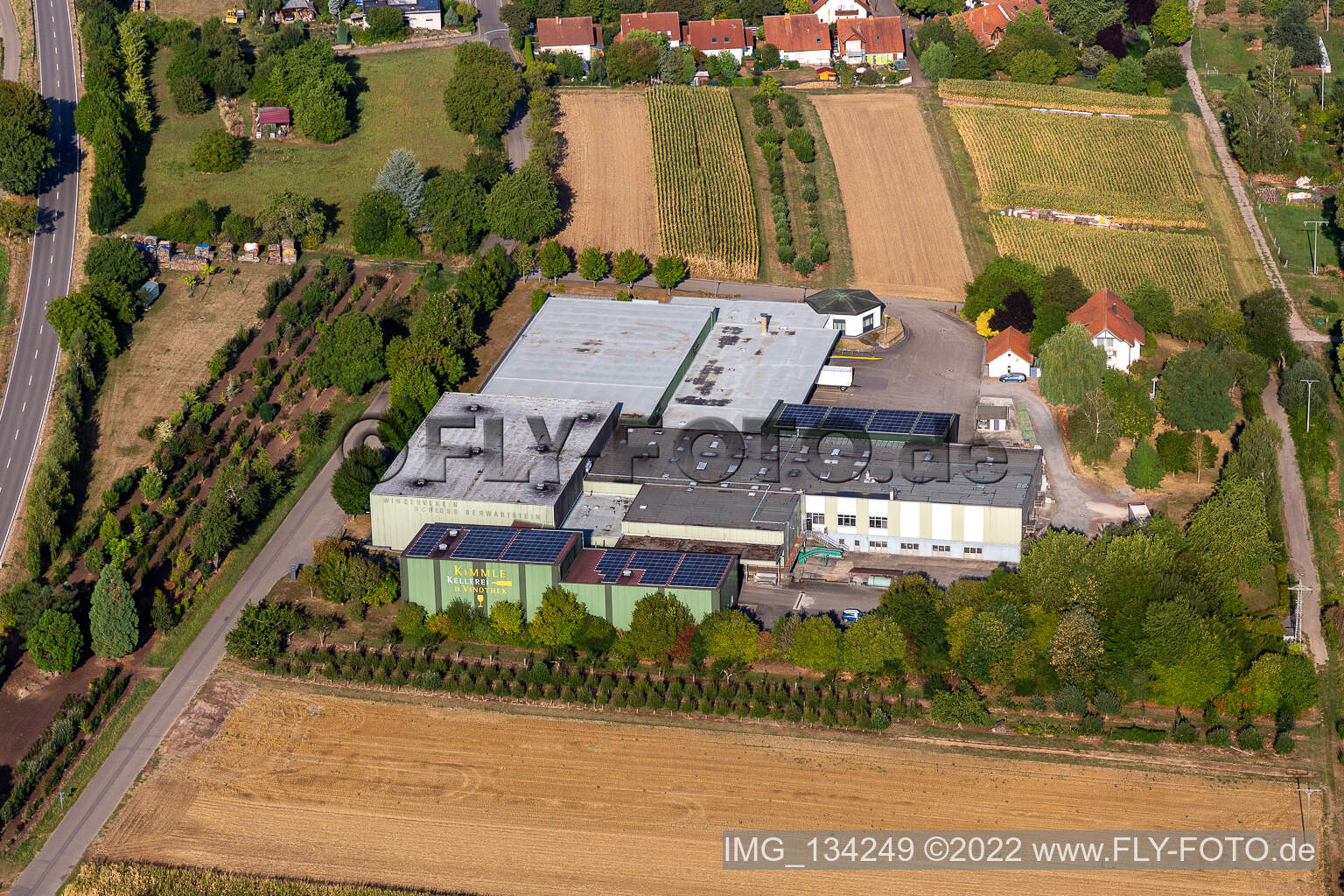 Julius Kimmle Weinkellerei GmbH & Co. KG im Ortsteil Kapellen in Kapellen-Drusweiler im Bundesland Rheinland-Pfalz, Deutschland
