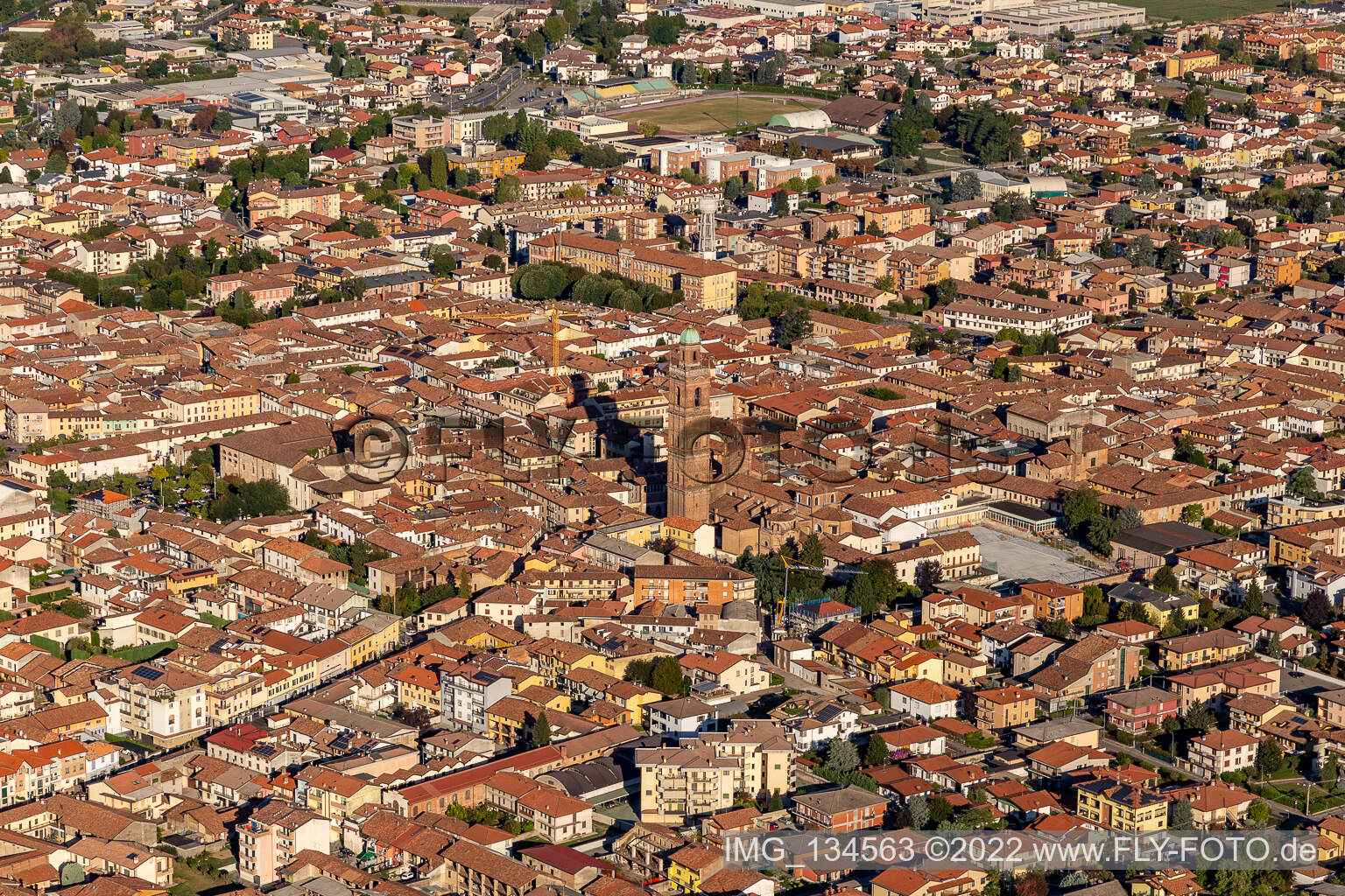 Caravaggio im Bundesland Bergamo, Italien von oben