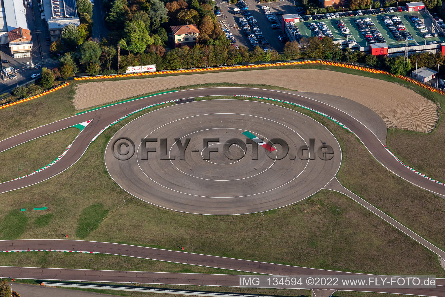 Formel 1 Rennstrecke von Ferrari, Pista di Fiorano, Circuito di Fiorano in Fiorano Modenese im Bundesland Modena, Italien aus der Luft betrachtet