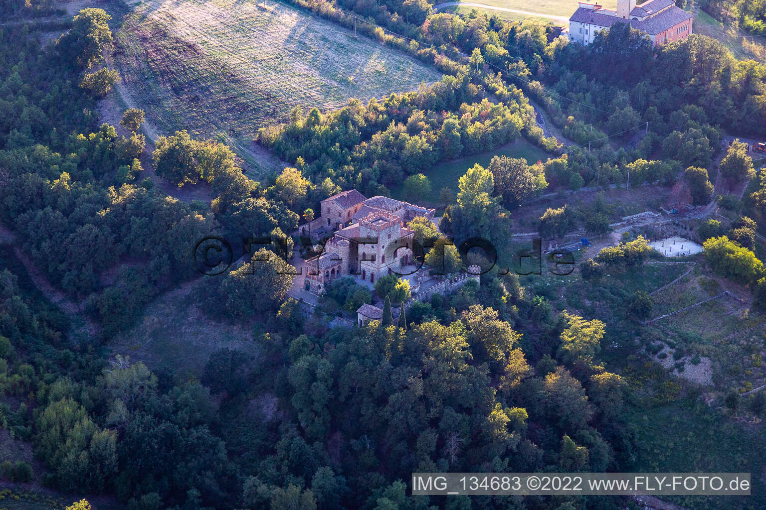 Luftbild von Castello della Torricella in Scandiano im Bundesland Reggio Emilia, Italien