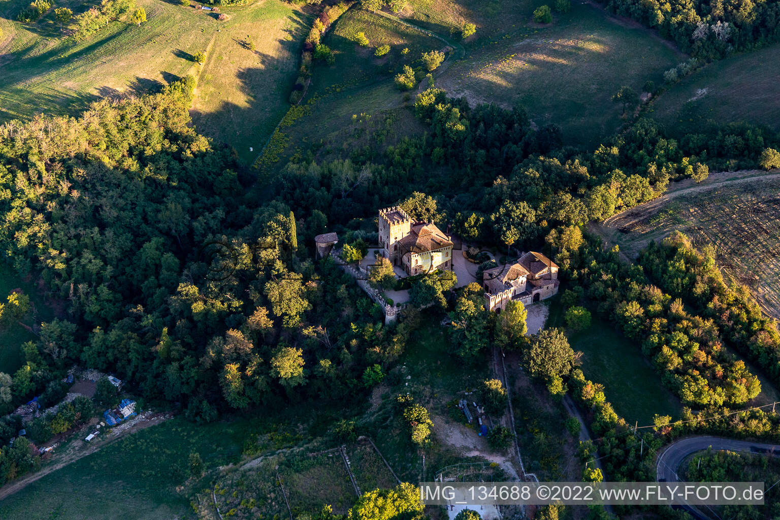 Castello della Torricella in Scandiano im Bundesland Reggio Emilia, Italien aus der Luft
