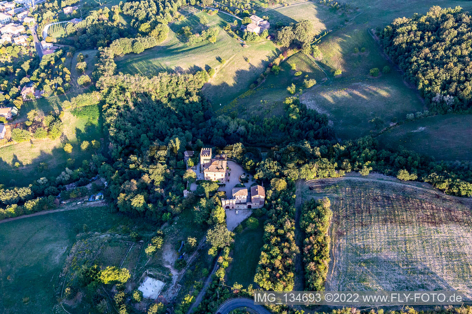 Castello della Torricella in Scandiano im Bundesland Reggio Emilia, Italien aus der Vogelperspektive