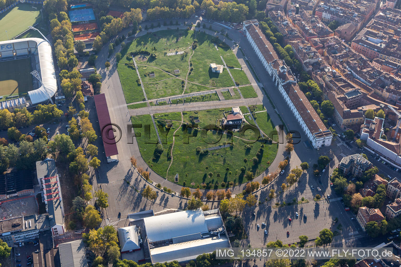 Luftbild von Parco archeologico Novi Ark in Modena, Italien