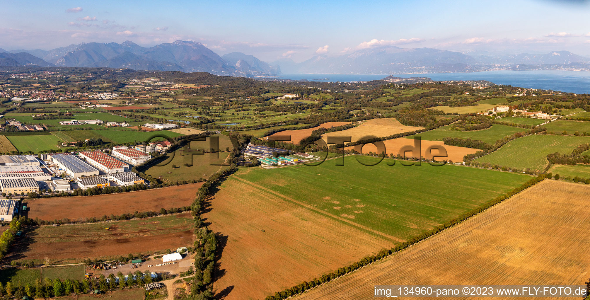 Luftbild von Bedizzole im Bundesland Brescia, Italien