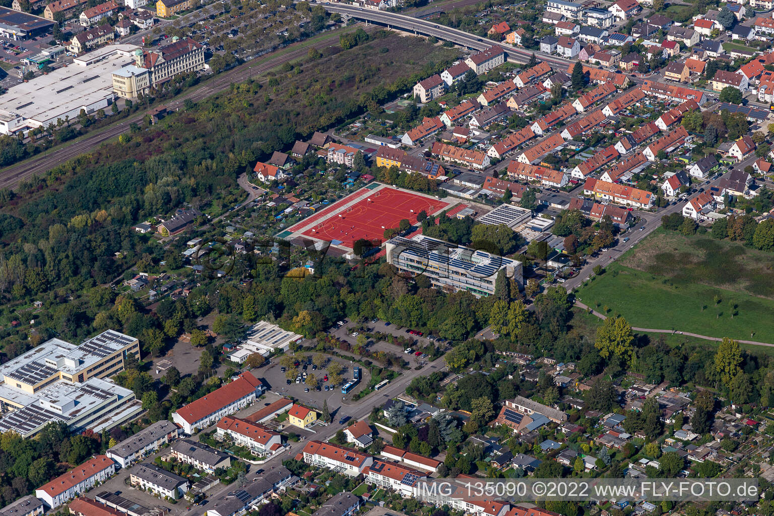 Eduard-Spranger-Gymnasium im Ortsteil Queichheim in Landau in der Pfalz im Bundesland Rheinland-Pfalz, Deutschland