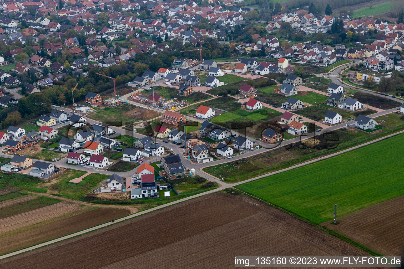 Schrägluftbild von Neubaugebiet K2 in Kandel im Bundesland Rheinland-Pfalz, Deutschland