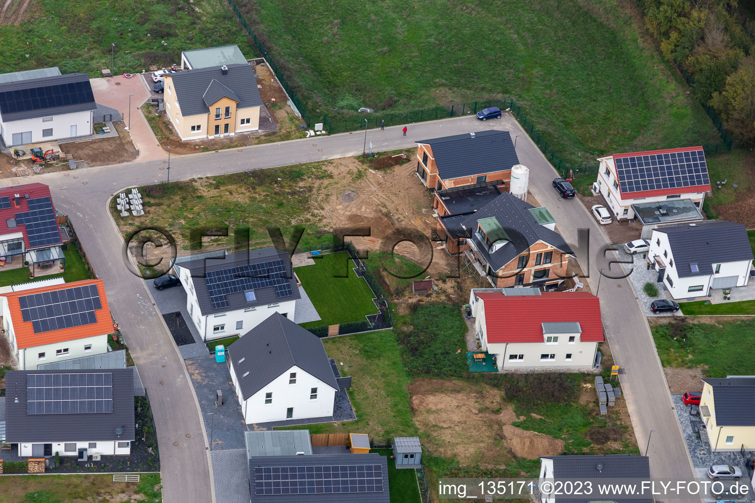 Neubaugebiet K2 in Kandel im Bundesland Rheinland-Pfalz, Deutschland von einer Drohne aus