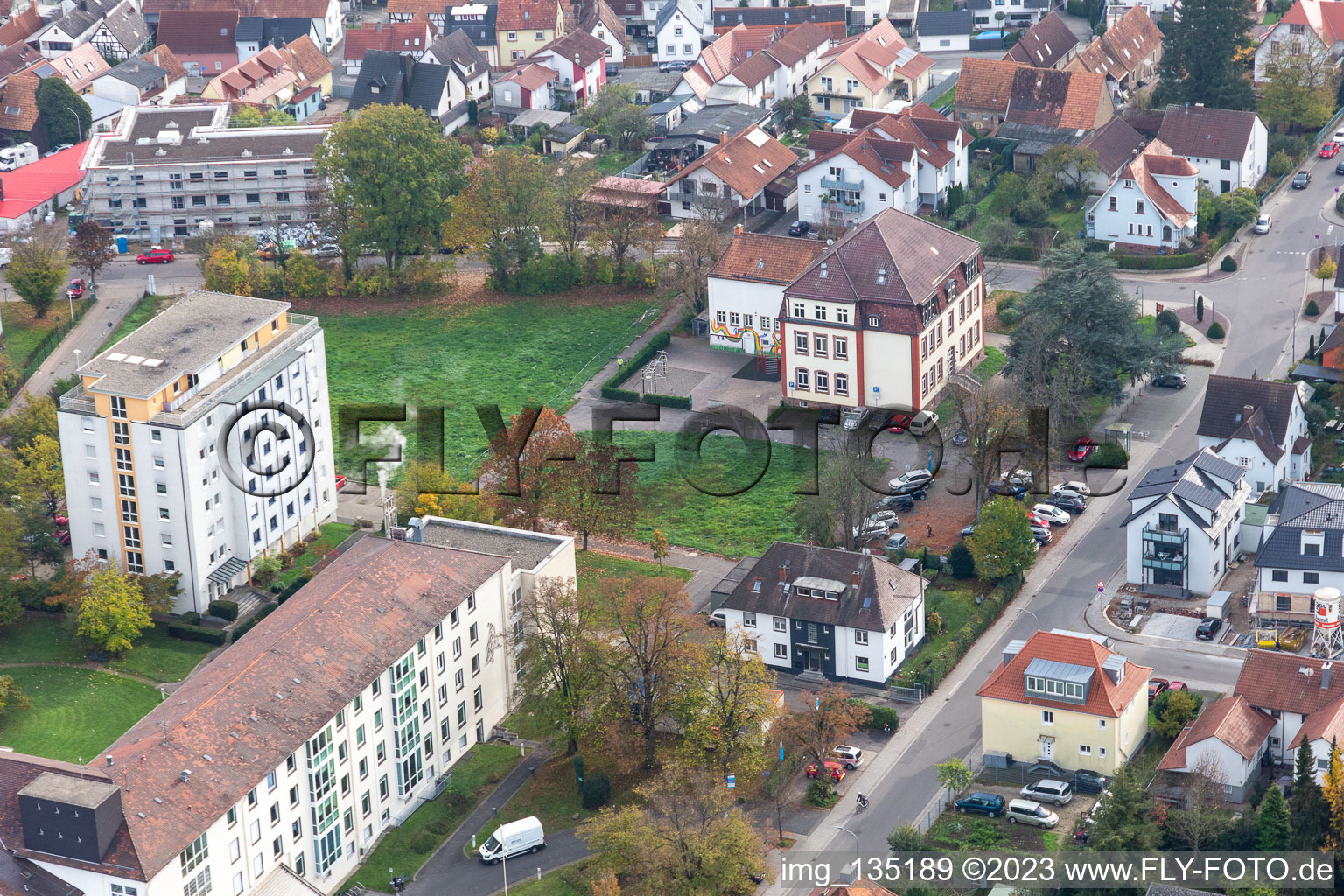 Luftbild von Kulturkeller, FFZ in der alten Landwirtschaftsschule in Kandel im Bundesland Rheinland-Pfalz, Deutschland