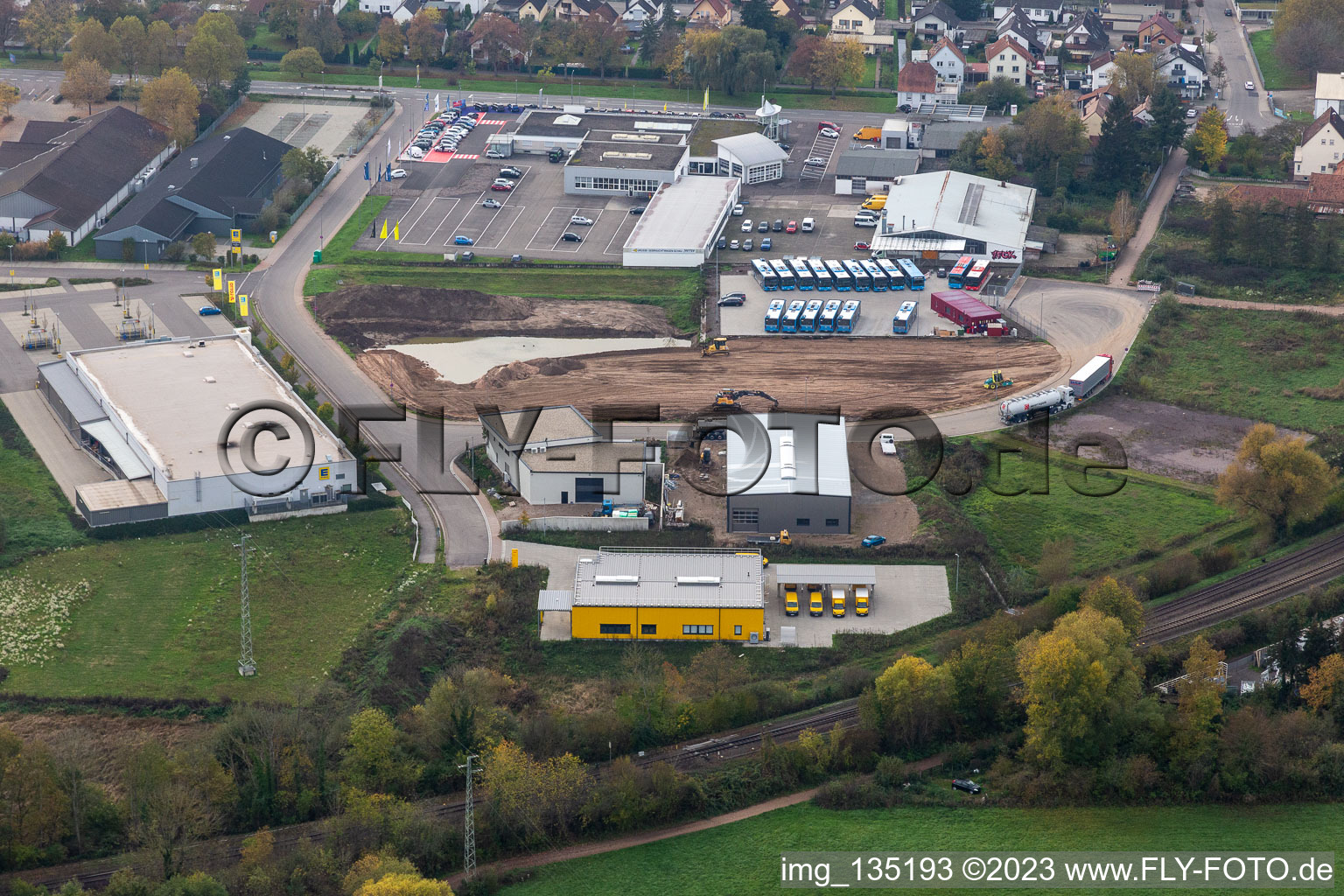 Luftaufnahme von Gewerbegebiet Lauterburger Straße in Kandel im Bundesland Rheinland-Pfalz, Deutschland