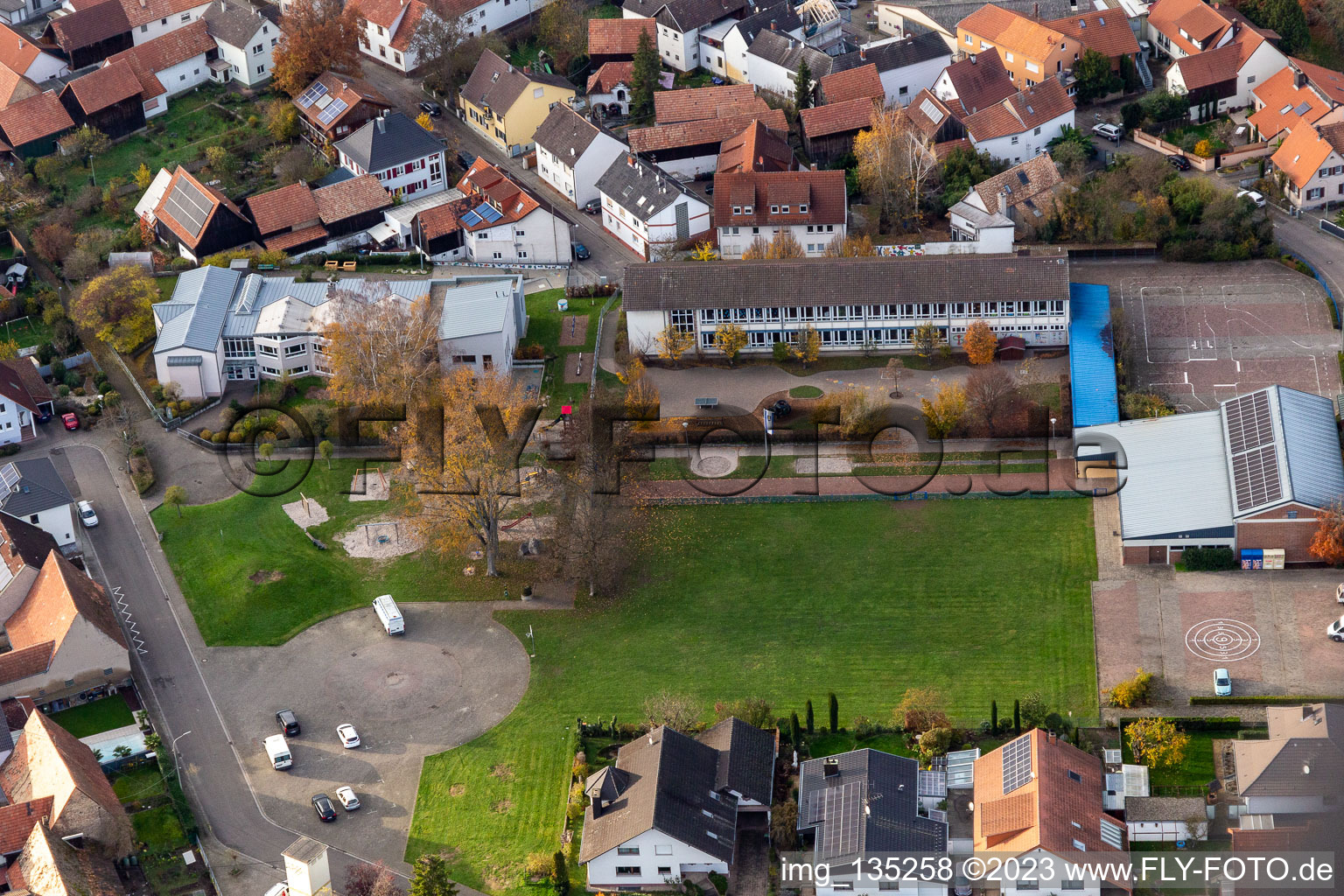Grundschule in Neupotz im Bundesland Rheinland-Pfalz, Deutschland