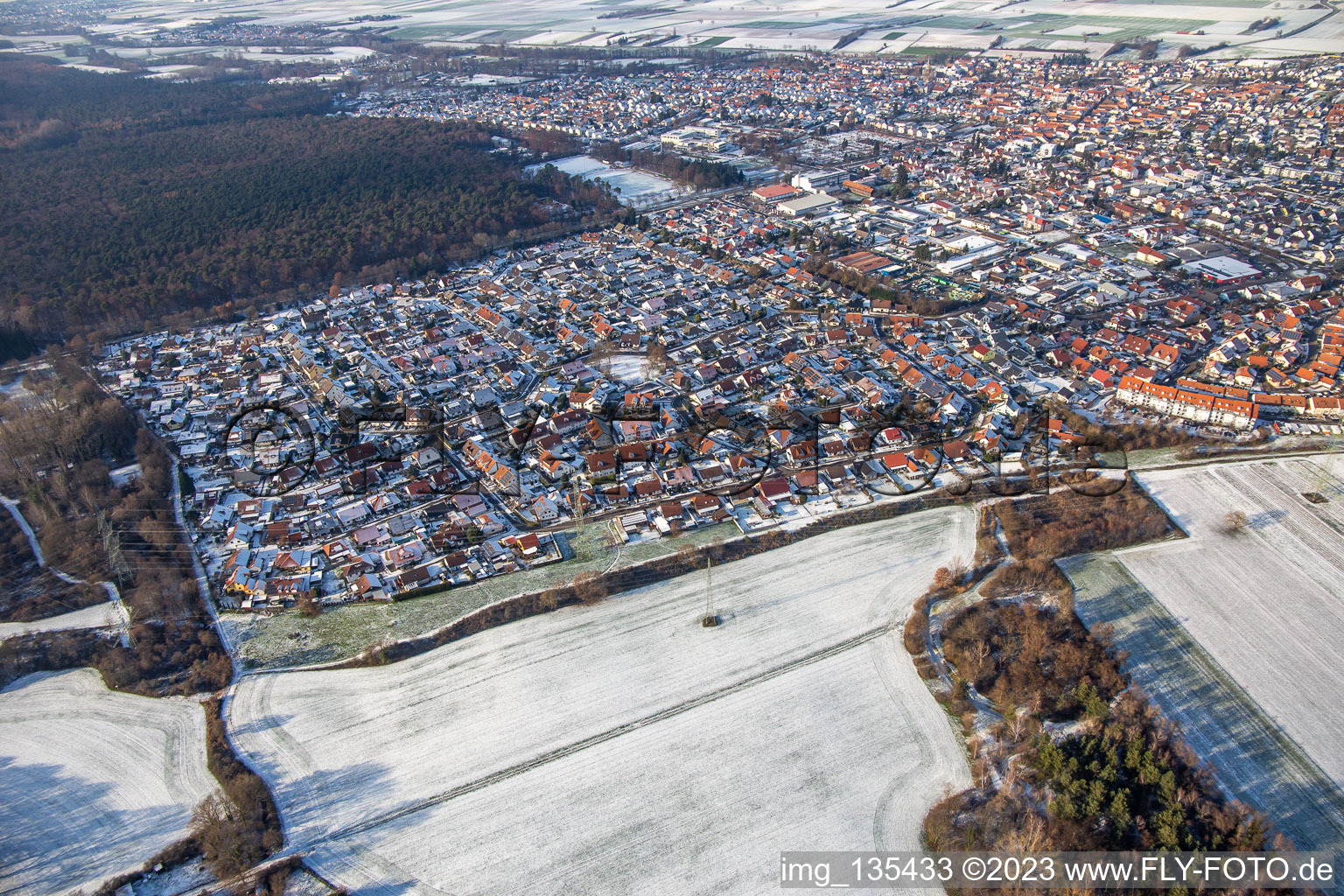 Luftbild von Südring im Winter bei Schnee in Rülzheim im Bundesland Rheinland-Pfalz, Deutschland