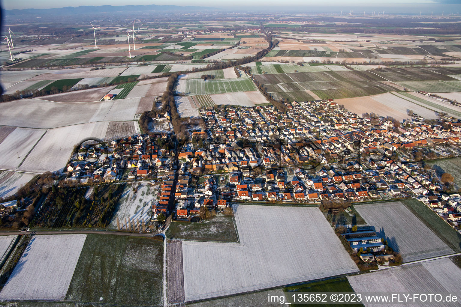 Luftaufnahme von Von Südwesten im Winter bei Schnee im Ortsteil Schaidt in Wörth am Rhein im Bundesland Rheinland-Pfalz, Deutschland