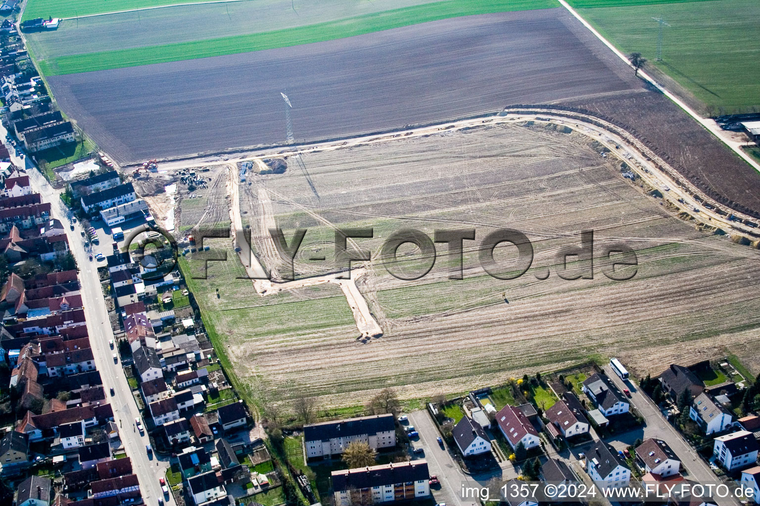Luftbild von Baustellen zum Neubau- Wohngebiet einer Einfamilienhaus- Siedlung Am Höhenweg in Kandel im Bundesland Rheinland-Pfalz, Deutschland