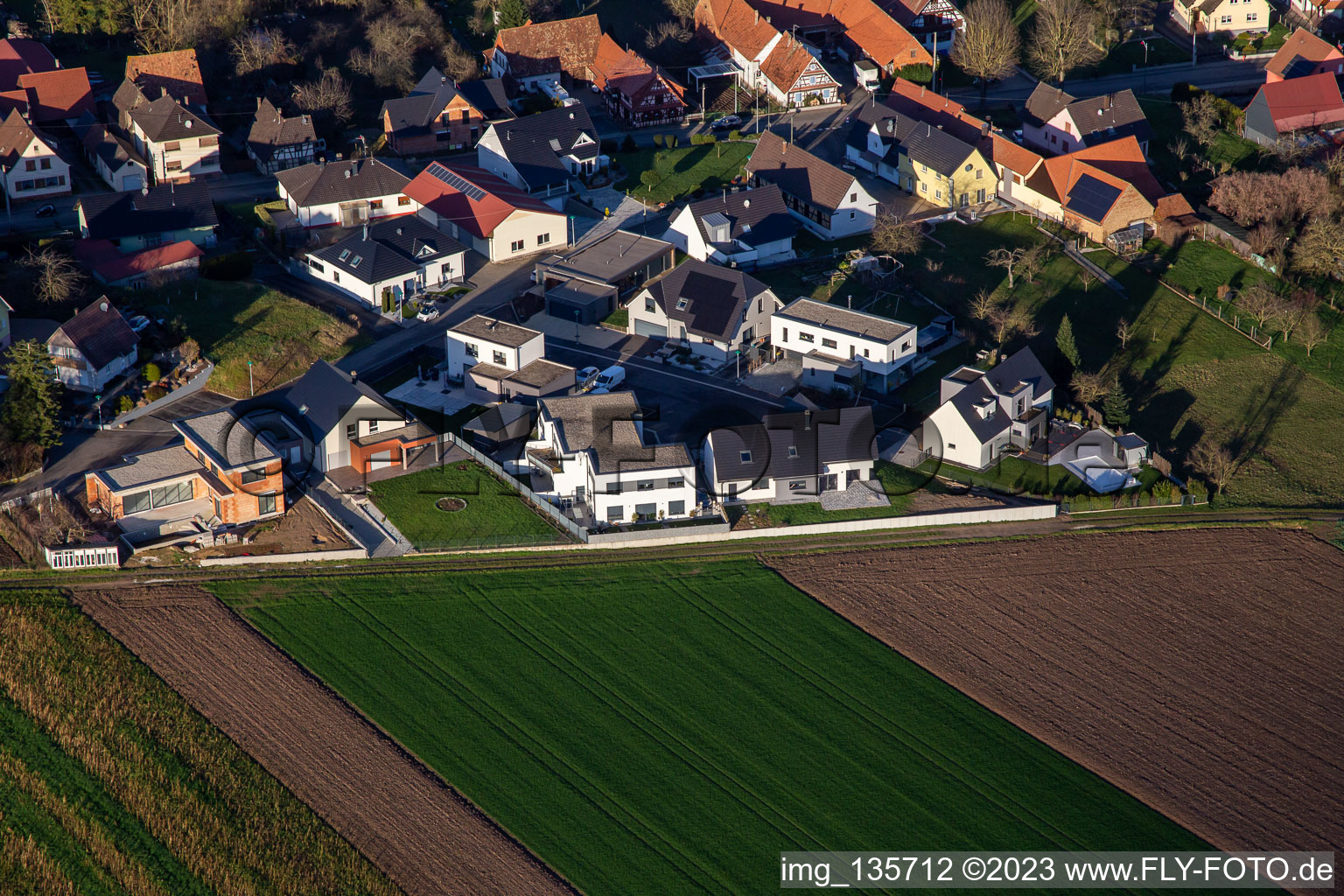 Luftbild von Rue de la Chappelle in Niederlauterbach im Bundesland Bas-Rhin, Frankreich