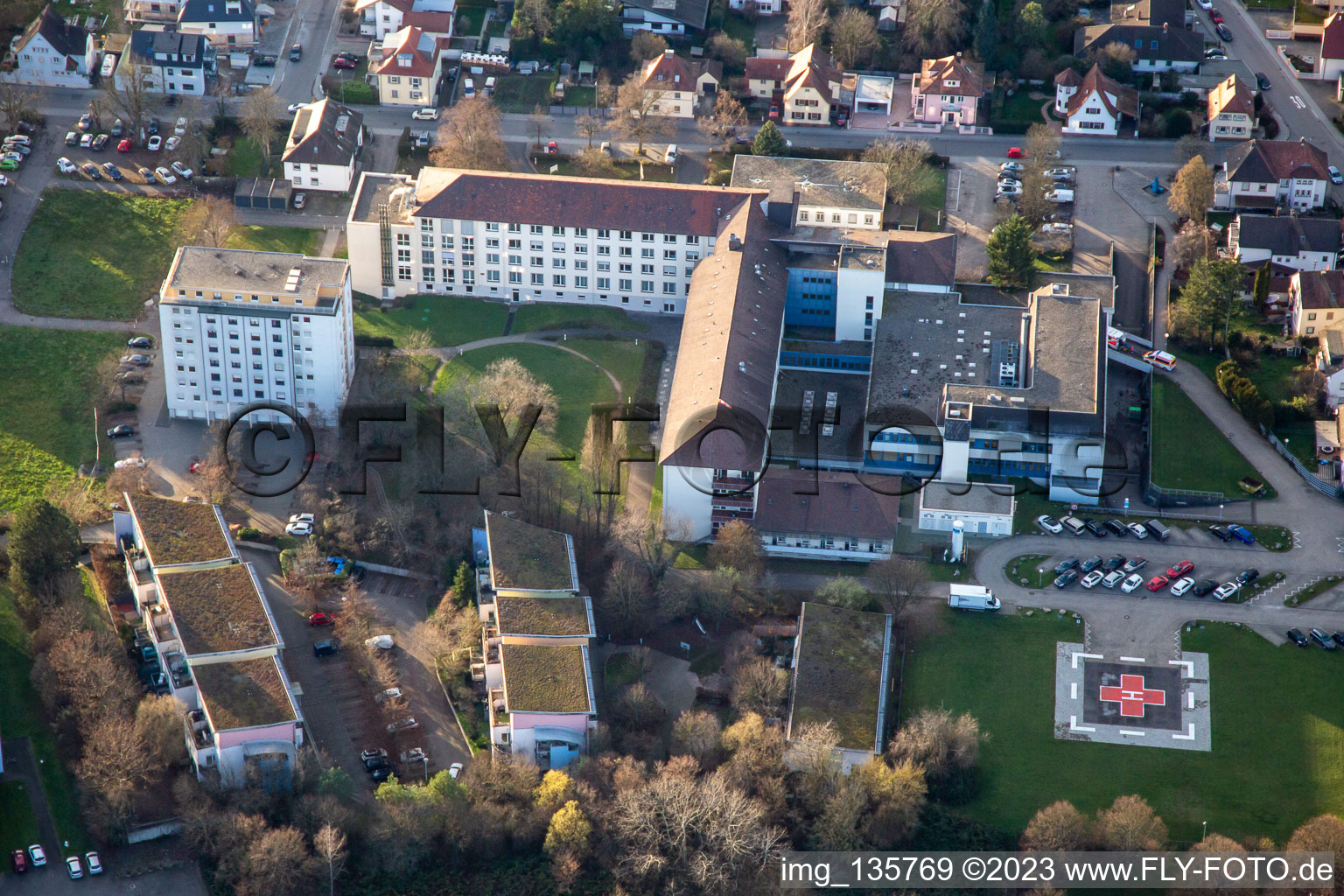 Luftbild von Asklepios Südpfalz-Kliniken in Kandel im Bundesland Rheinland-Pfalz, Deutschland
