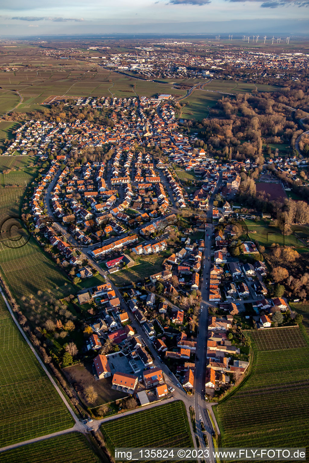Luftbild von Von Westen /stadt/seiten/ort/seiten/ im Ortsteil Godramstein in Landau in der Pfalz im Bundesland Rheinland-Pfalz, Deutschland