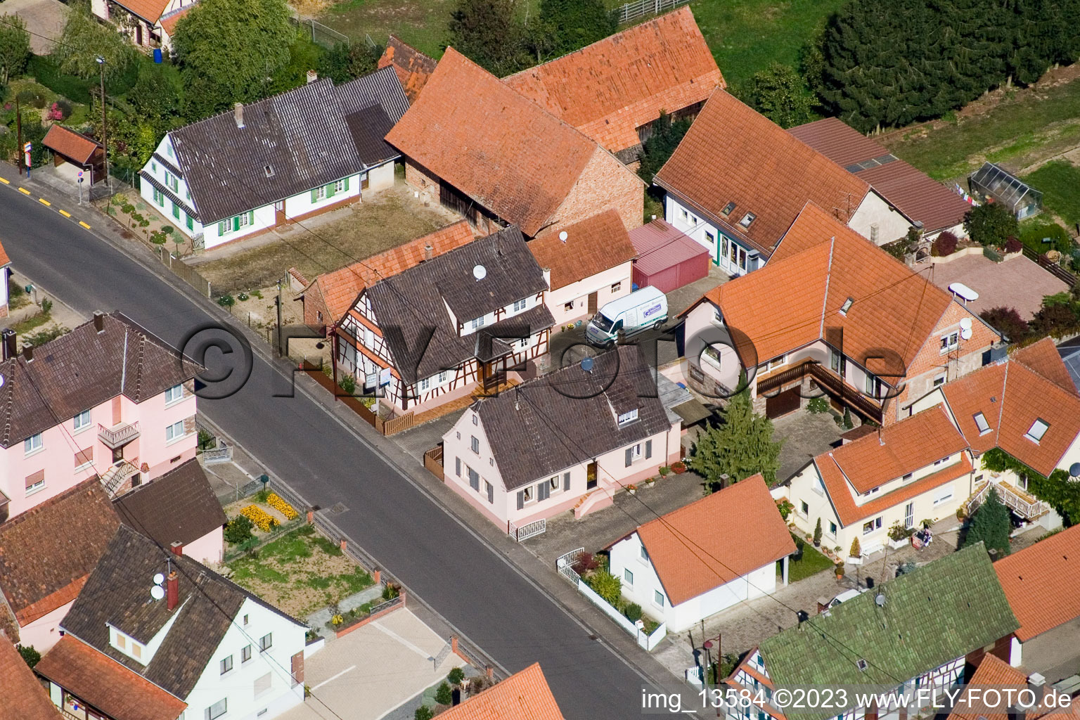 Schleithal im Bundesland Bas-Rhin, Frankreich von oben gesehen