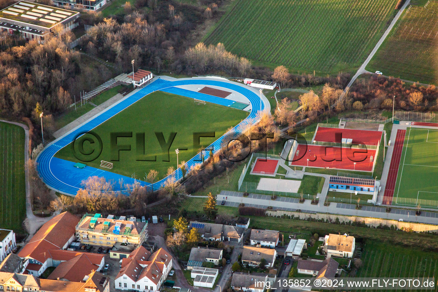 Weinstraßenstadion und Sportplatzanlage Edenkoben in Maikammer im Bundesland Rheinland-Pfalz, Deutschland