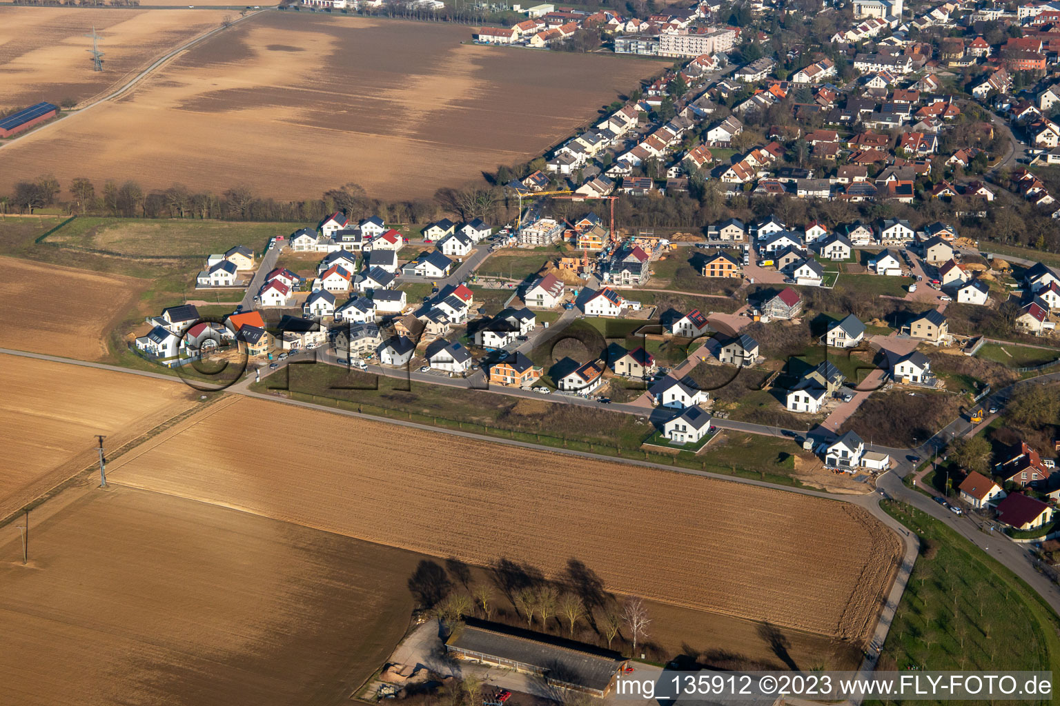 Luftbild von Neubaugebiet K2 im Winter in Kandel im Bundesland Rheinland-Pfalz, Deutschland
