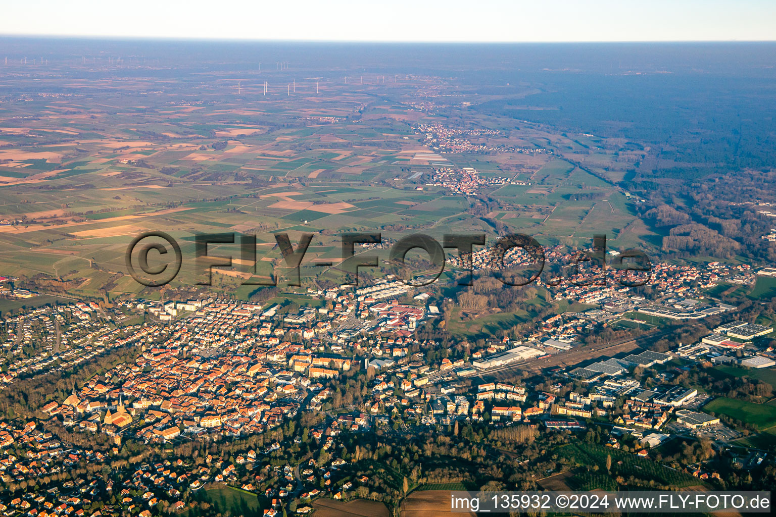 Luftbild von Von Südwesten in Wissembourg im Bundesland Bas-Rhin, Frankreich